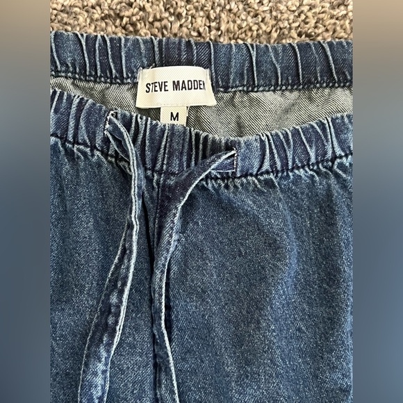 STEVE MADDEN Wide Leg Pull-On Jeans - Picture 5 of 8